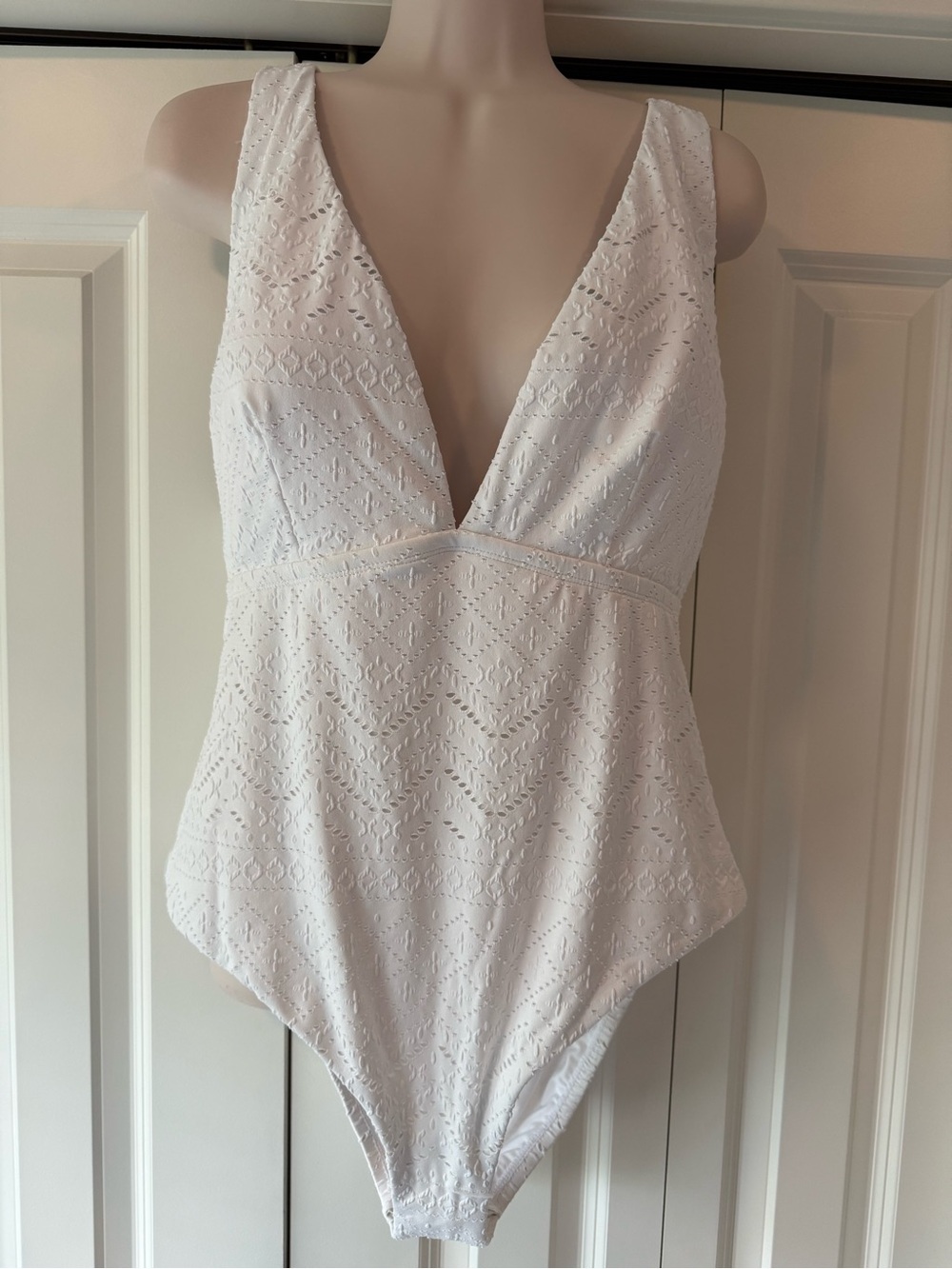 Sol Borne white eyelet one piece swimsuit swim 2X NEW